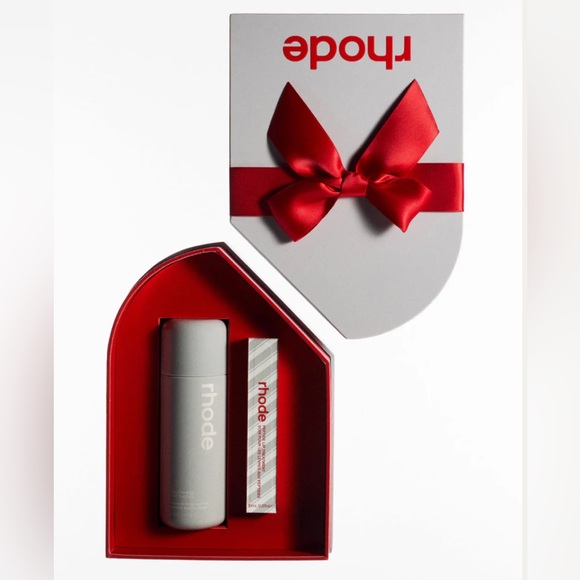 Rhode Holiday Duo - Peppermint Glaze Peptide Lip & Glazing Milk - Picture 4 of 5